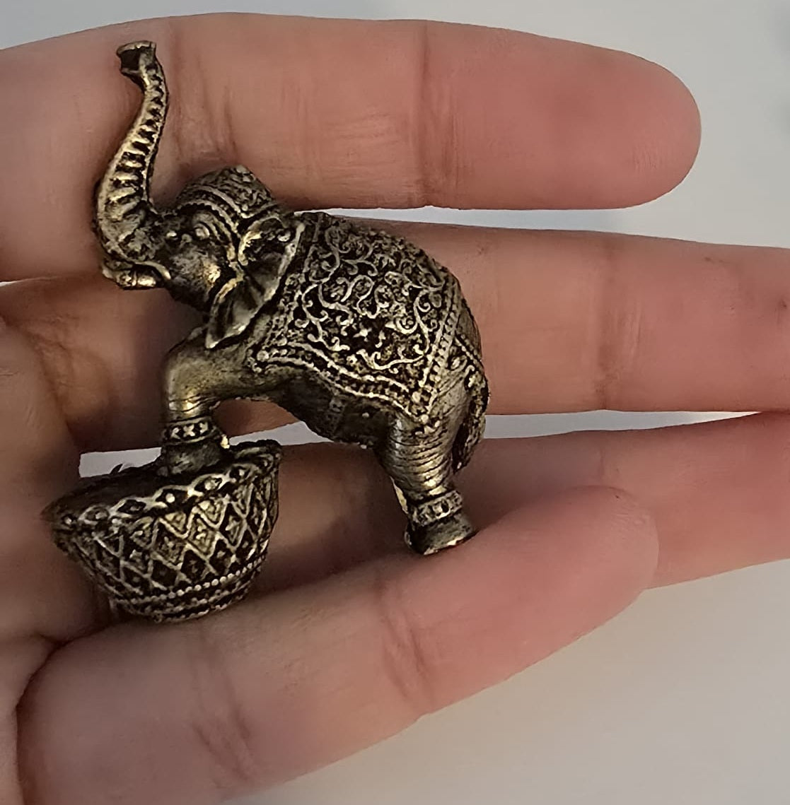 Handgefertigte Elefantenfigur aus Messing – Symbol für Stärke, Weisheit & Glück